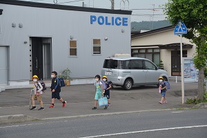 登下校の様子 是川小学校