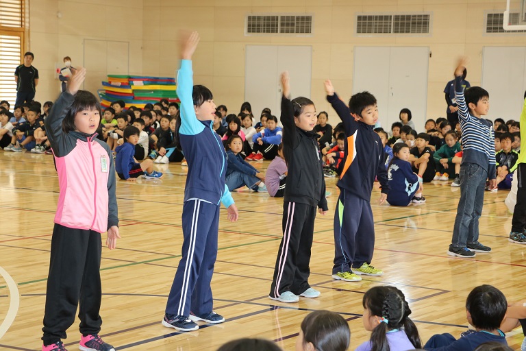 音楽朝会 歌えバンバン 西白山台小学校ブログ